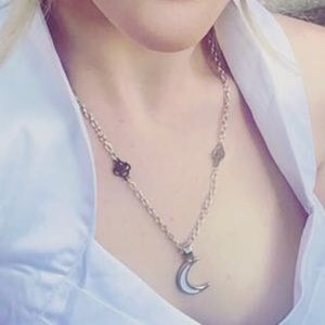 Lunafreya Final Fantasy XV cosplay necklace
